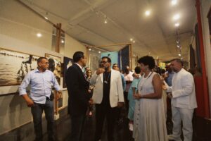 Um Defeito de Cor Img 0474 XsVH8fhX 300x200