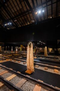 Òná Ìrin: Caminho de Ferro 1C2A9595ONA IRIN CAMINHO FERRO NADIA TAQUARY FOTO TATIANA FREITAS 200x300