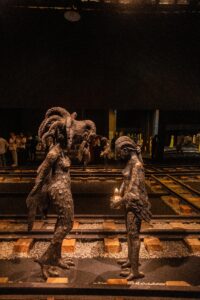 Òná Ìrin: Caminho de Ferro 1C2A9918ONA IRIN CAMINHO FERRO NADIA TAQUARY FOTO TATIANA FREITAS 200x300