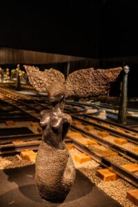 Òná Ìrin: Caminho de Ferro 1C2A9959ONA IRIN CAMINHO FERRO NADIA TAQUARY FOTO TATIANA FREITAS 200x300