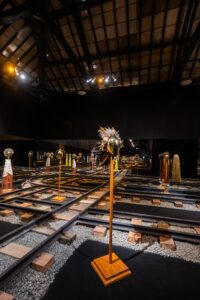 Òná Ìrin: Caminho de Ferro Copia De 1C2A9594ONA IRIN CAMINHO FERRO NADIA TAQUARY FOTO TATIANA FREITAS 200x300